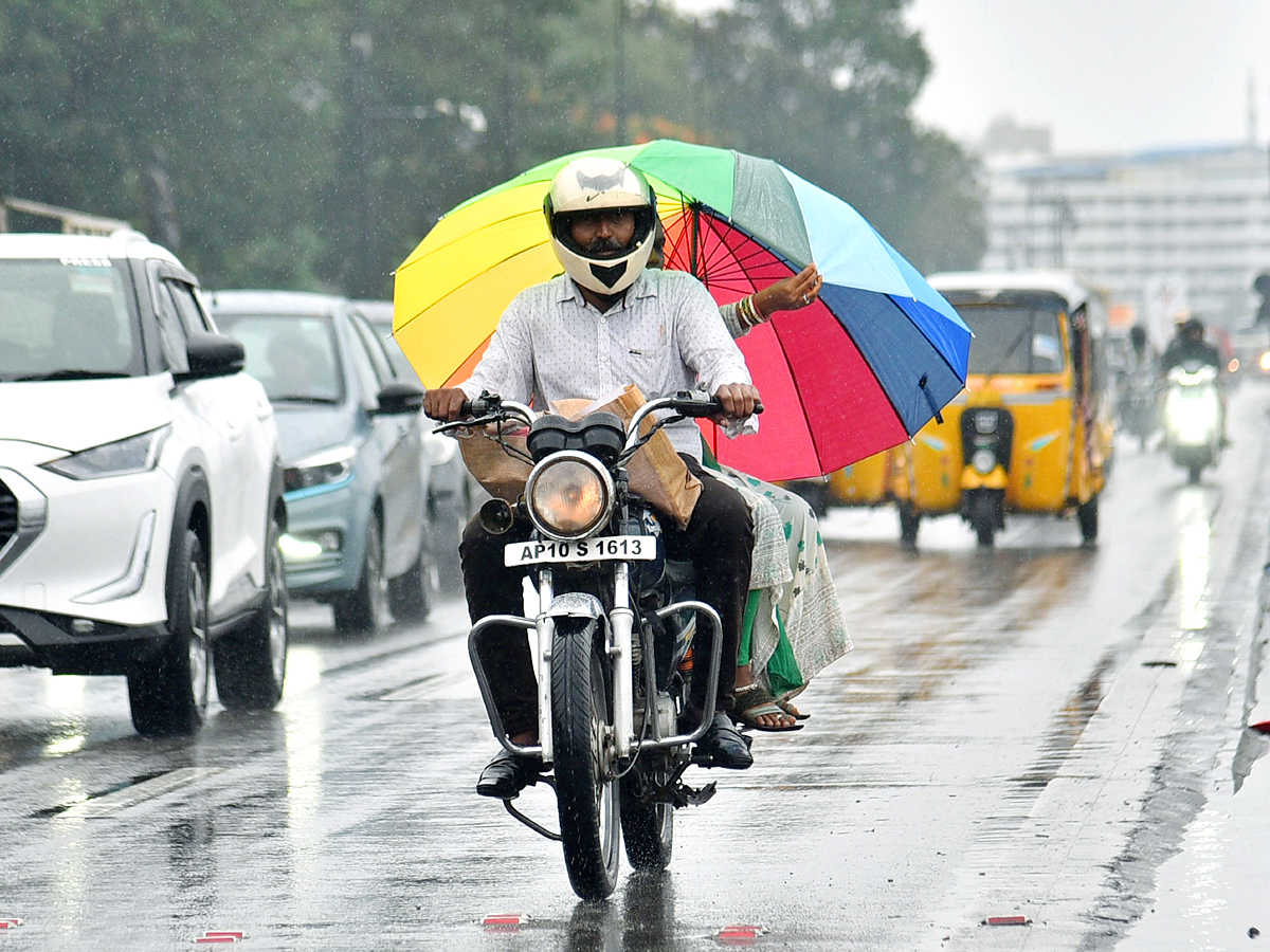 Heavy_20Rains_20Lashes_20Hyderabad_20Photos_5.jpg 6