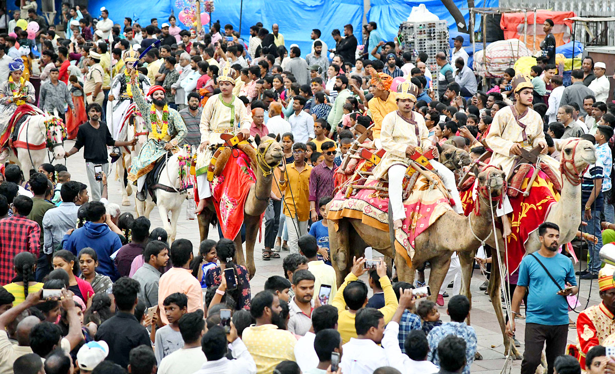 Old_20City_20Akkanna_20Madanna_20Temple_20Ghatam_20Procession_202023_20Photos-11.jpg 10