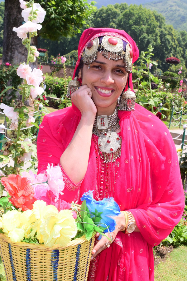 kashmir-saina-nehwal.jpg 8