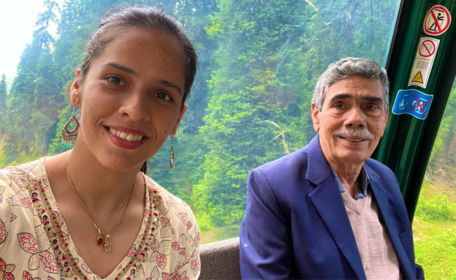 saina-nehwal-father.jpg 5