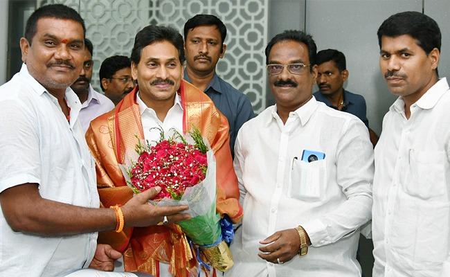 ysjagan_img.jpeg