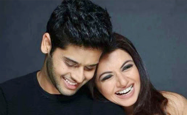 Bhagyashree_20With_20Her_20Son_20Abhimanyu_20Photos_9.jpg 10