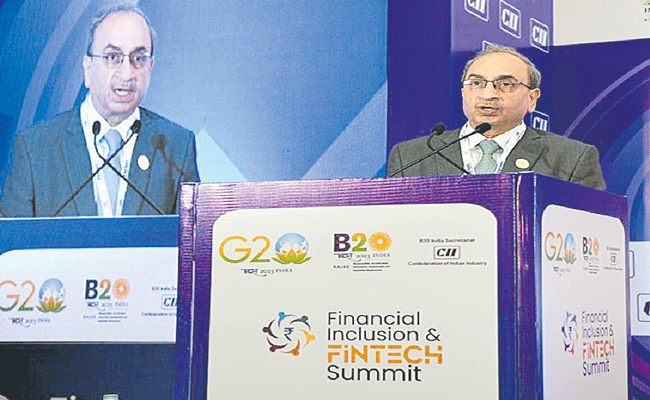 SBI-CHAIRMAN.gif