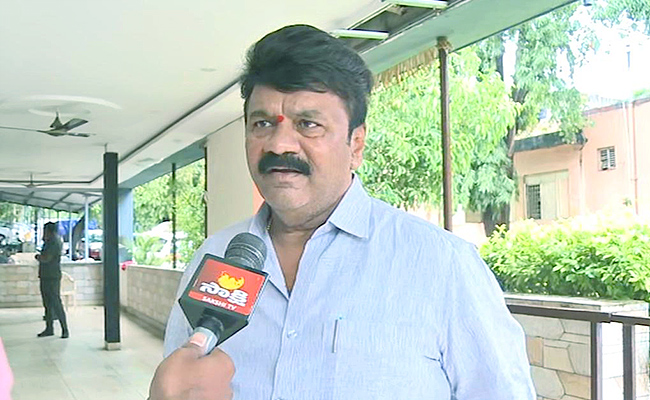Talasani-Srinivas-Yadav-Serious.jpg