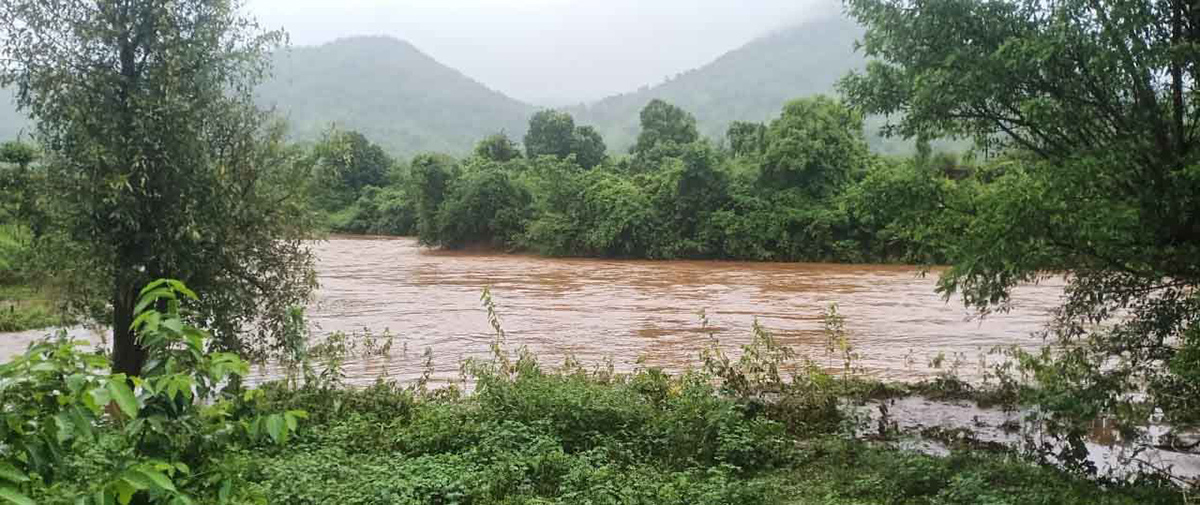 heavy_20rains_20in_20andhra_20pradesh_20pics-12.jpg 12