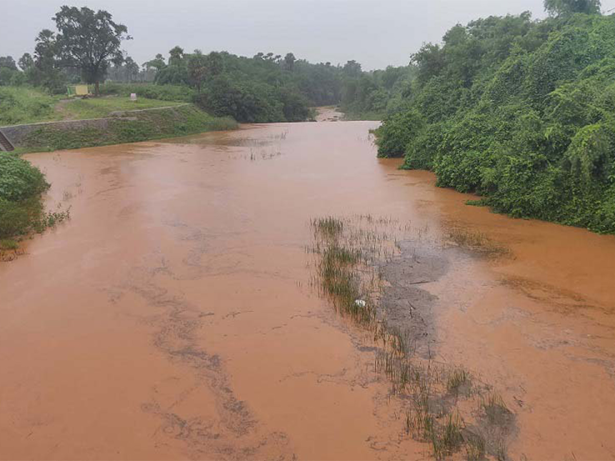 heavy_20rains_20in_20andhra_20pradesh_20pics-14.jpg 14