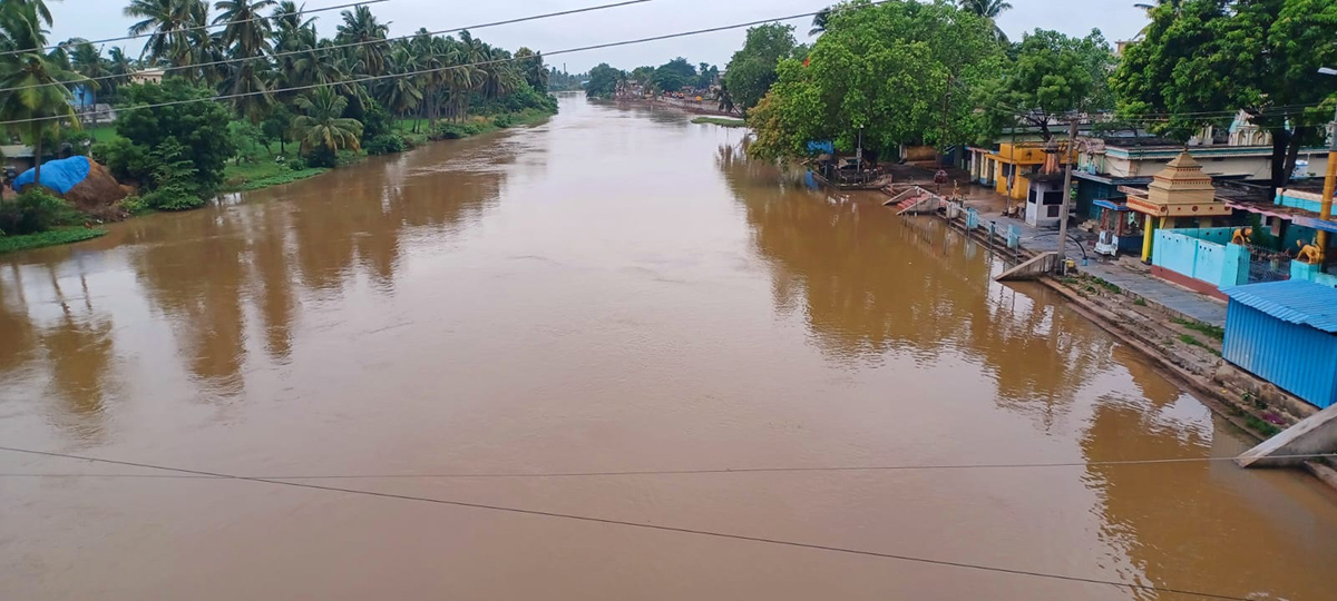 heavy_20rains_20in_20andhra_20pradesh_20pics-19.jpg 19