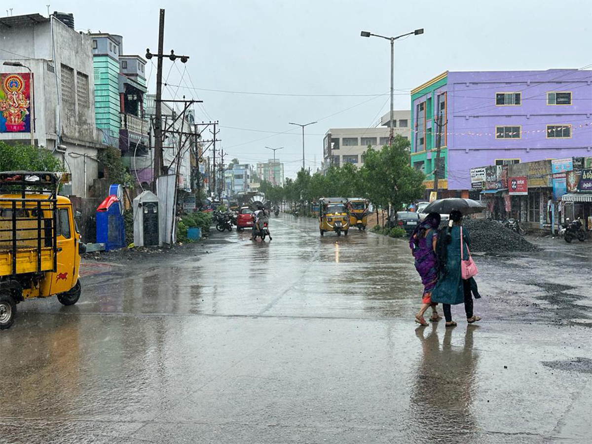 heavy_20rains_20in_20andhra_20pradesh_20pics-20.jpg 20