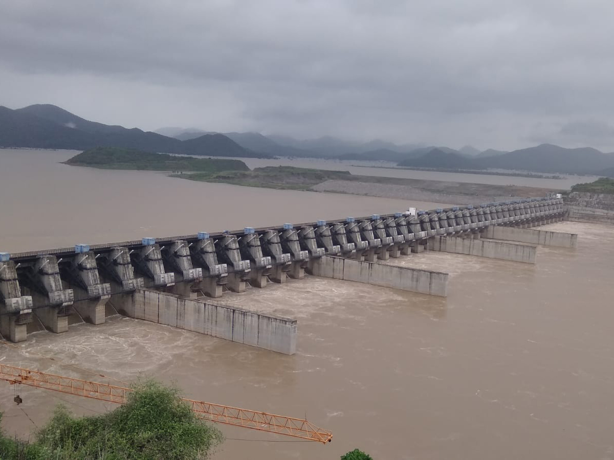 heavy_20rains_20in_20andhra_20pradesh_20pics-3.jpg 3