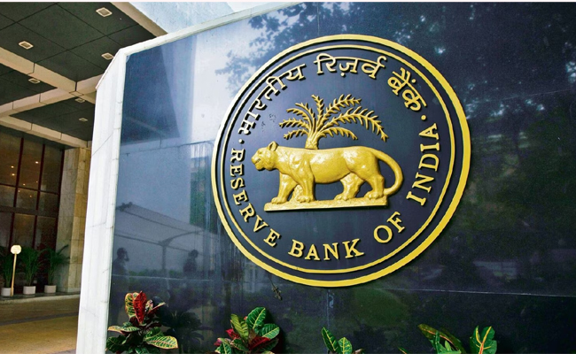 rbi-cancels-bank-license.jpg