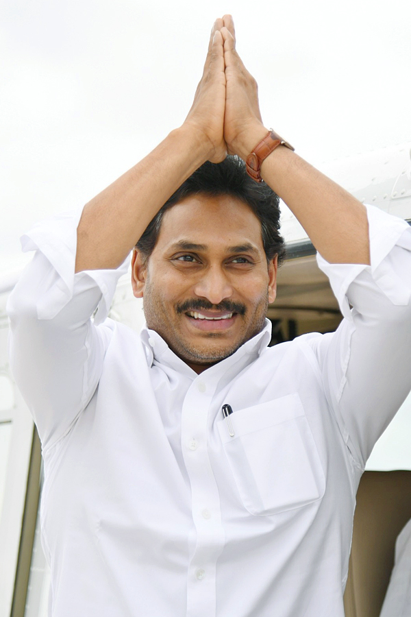 CM_20Jagan_20Venkatagiri_20Tour_20At_20Tirupati_20Photos_15.jpg 8