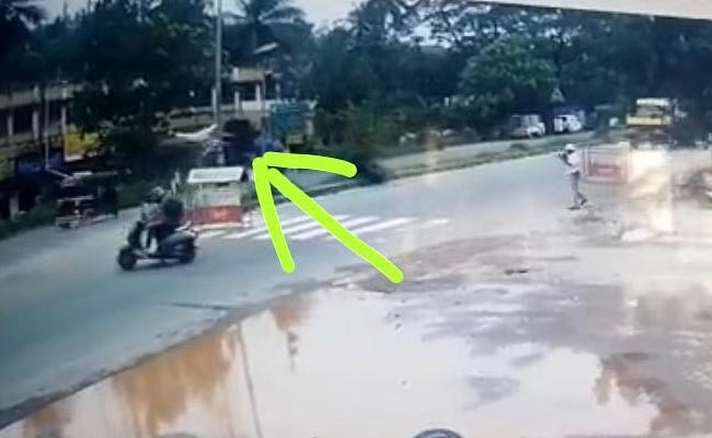 Mangalore-Road-Aciident.jpg