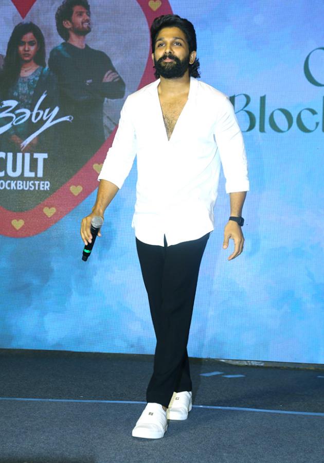 Tollywood_20Actor_20Allu_20Arjun_20New_20Photos-15.jpg 15