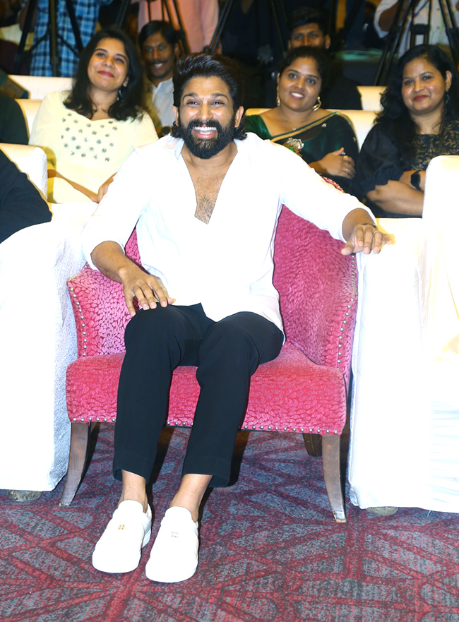 Tollywood_20Actor_20Allu_20Arjun_20New_20Photos-16.jpg 16