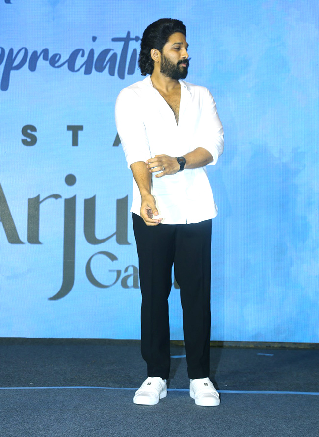 Tollywood_20Actor_20Allu_20Arjun_20New_20Photos-19.jpg 18