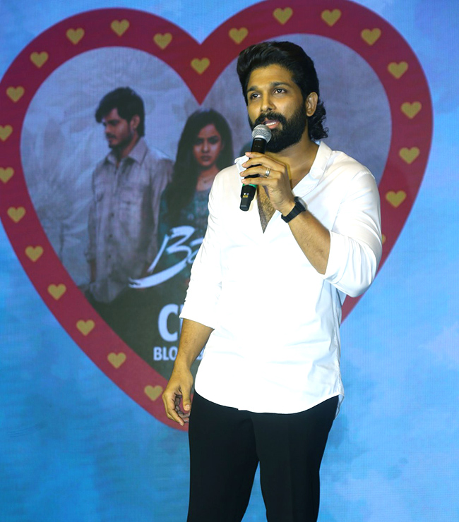 Tollywood_20Actor_20Allu_20Arjun_20New_20Photos-30.jpg 28