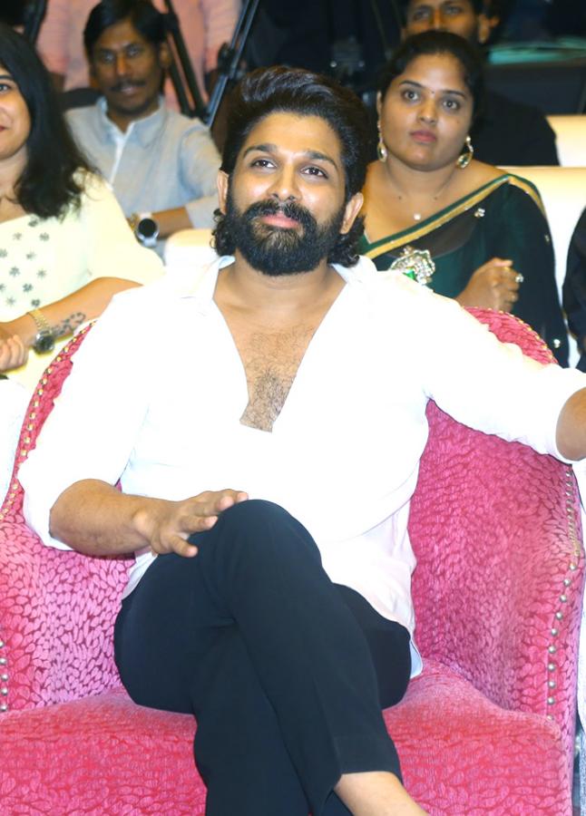 Tollywood_20Actor_20Allu_20Arjun_20New_20Photos-33.jpg 30