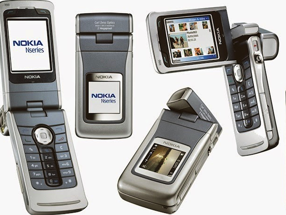 9._20Nokia_20N90_20_282005_29.jpg 11
