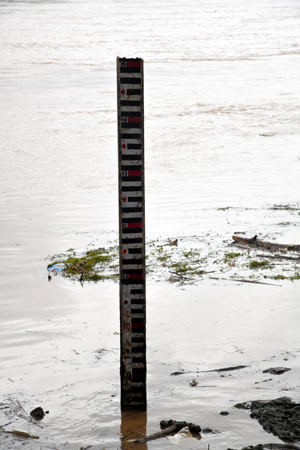 Heavy_20rain_20Rajamahendravaram_20Pics-27.jpg 26