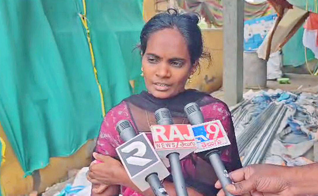 Nandigama-Wife-Attacked-Husband.jpg