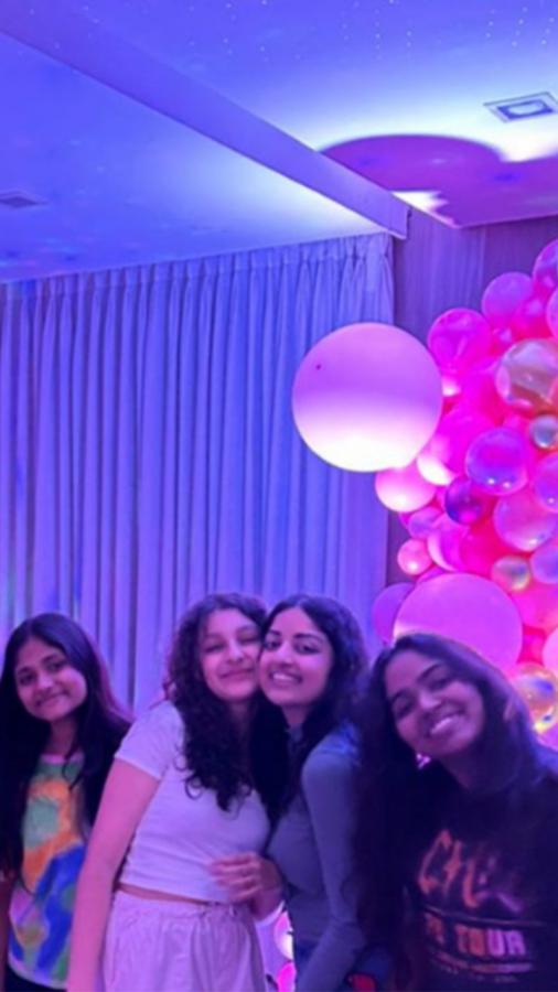 sitara-family-friends.jpg 7