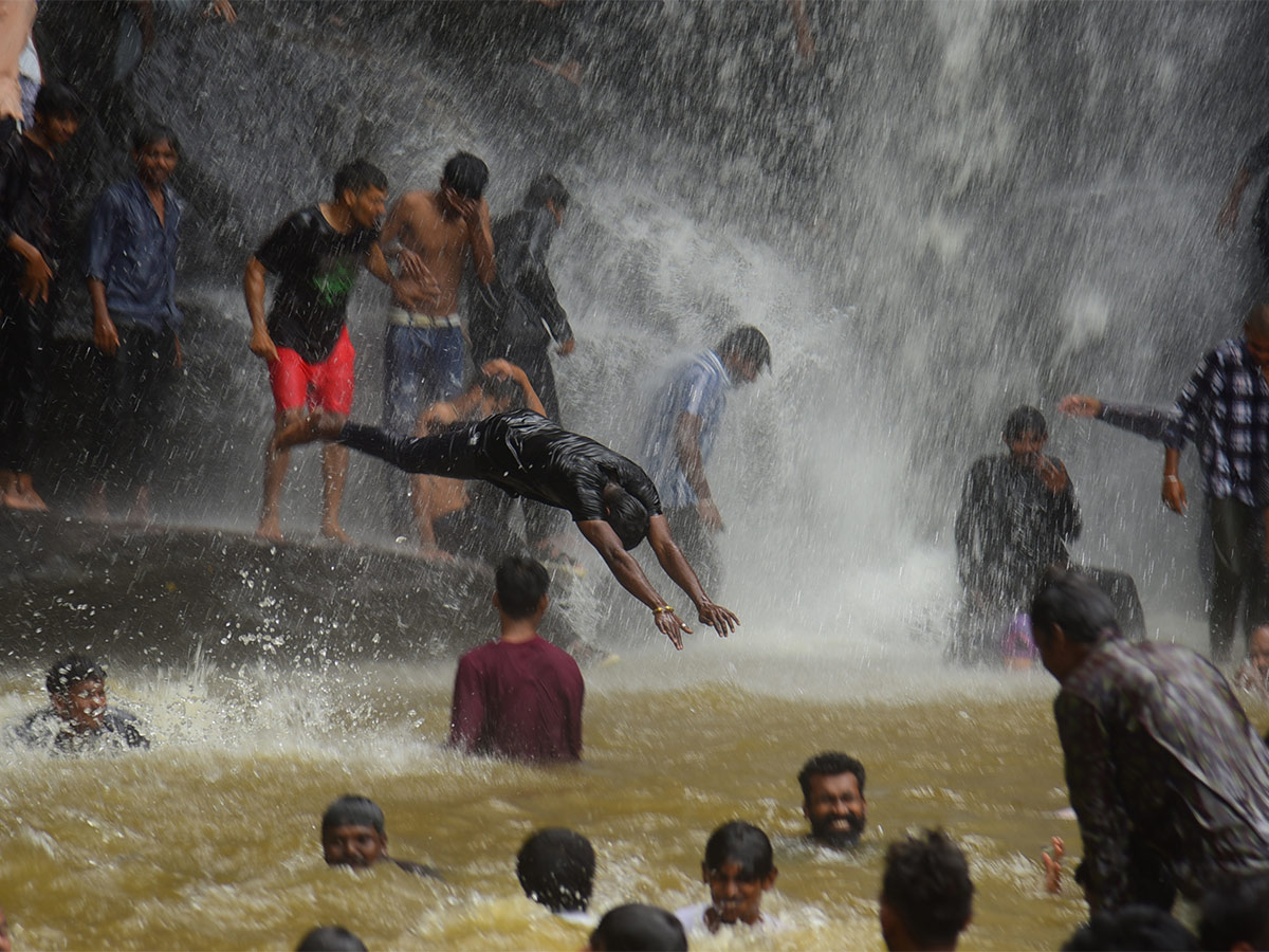 Sabitham_20Waterfalls_20Peddapalli_20Pics-10.jpg 10