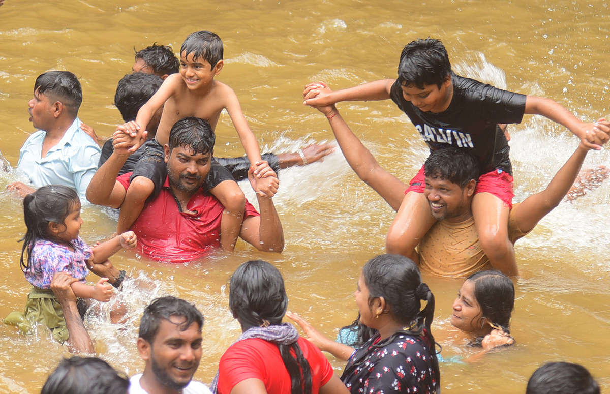 Sabitham_20Waterfalls_20Peddapalli_20Pics-4.jpg 4