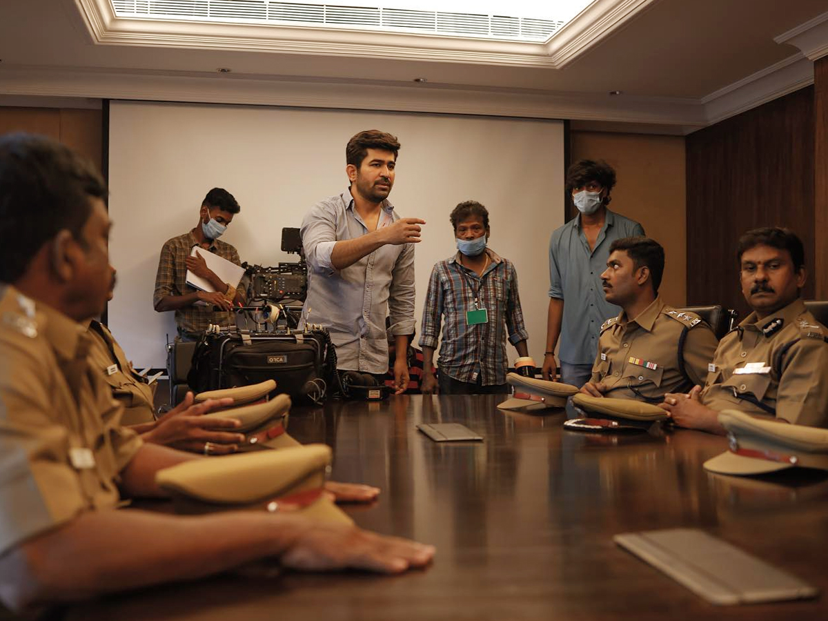 Vijay_16.jpg 17