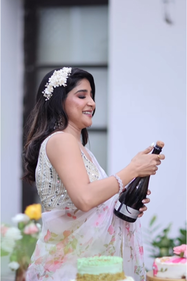 birthday-sakshi-agarwal-bottle.jpg 2