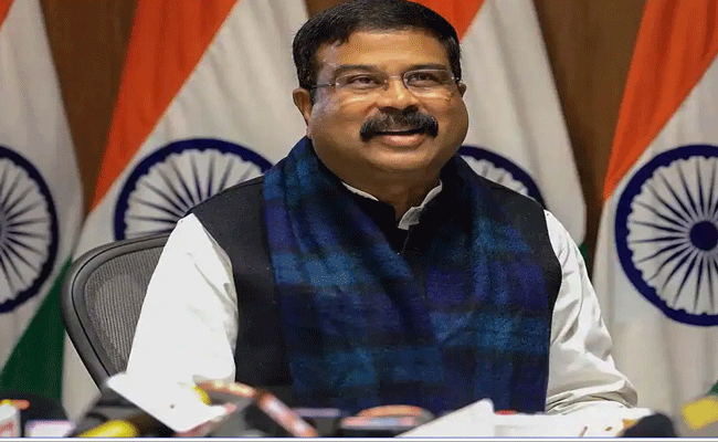 dharmendra-pradhan.gif