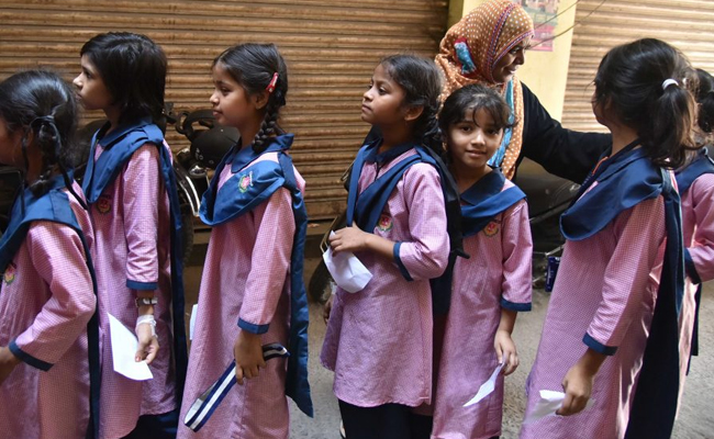tsschooluniform.jpg