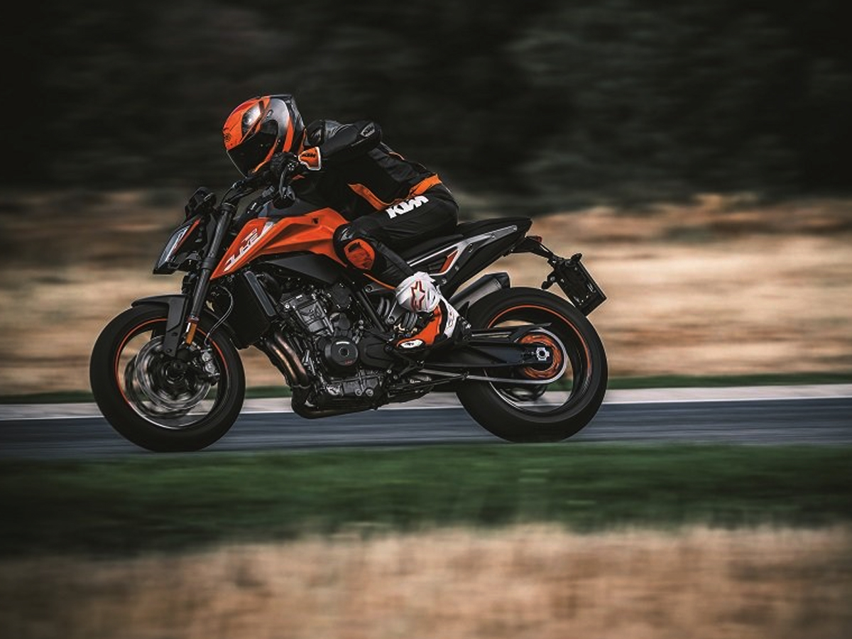 4._20KTM_20790_20Duke.jpg 5
