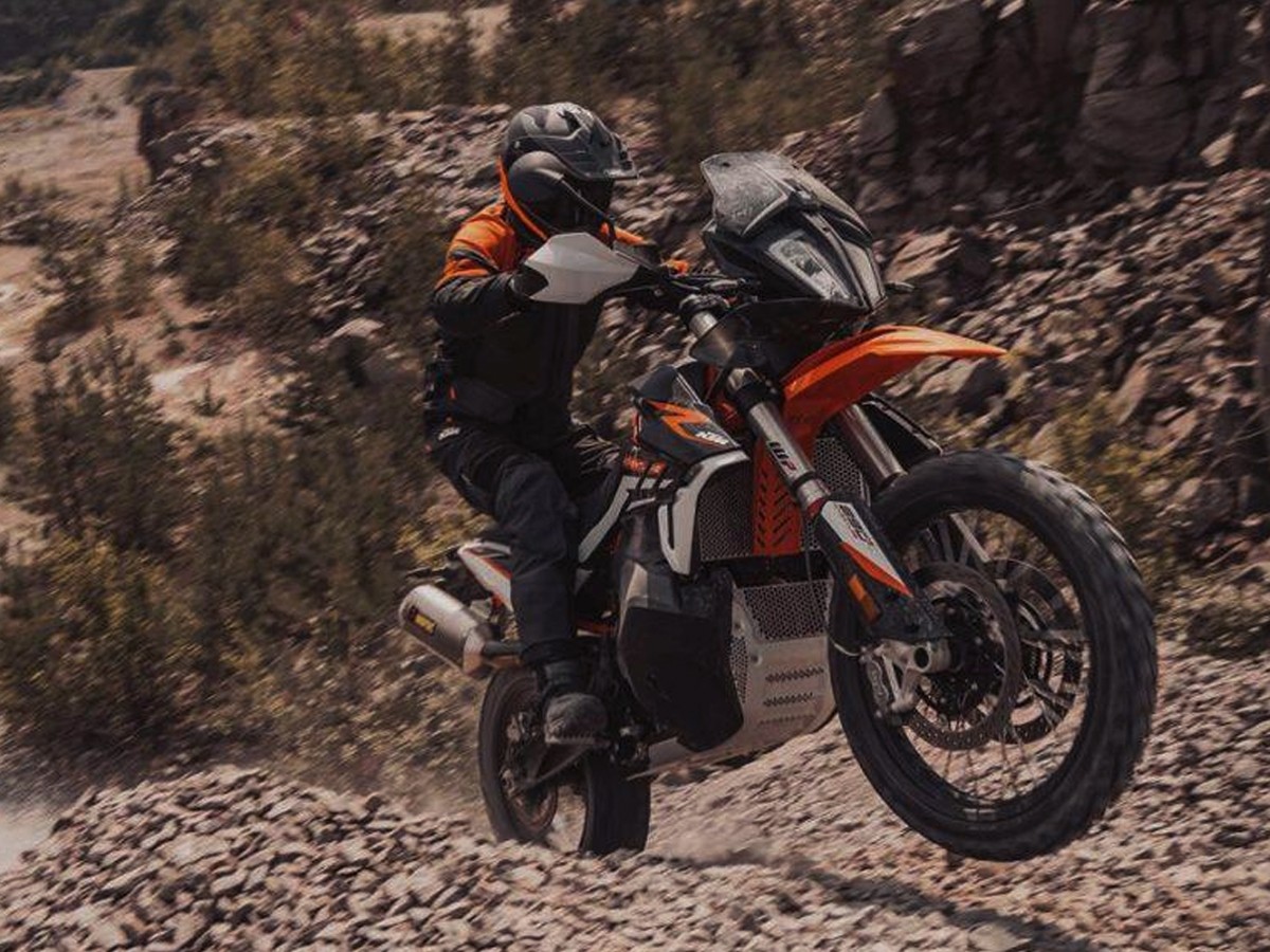 5._20KTM_20890_20Adventure.jpg 6