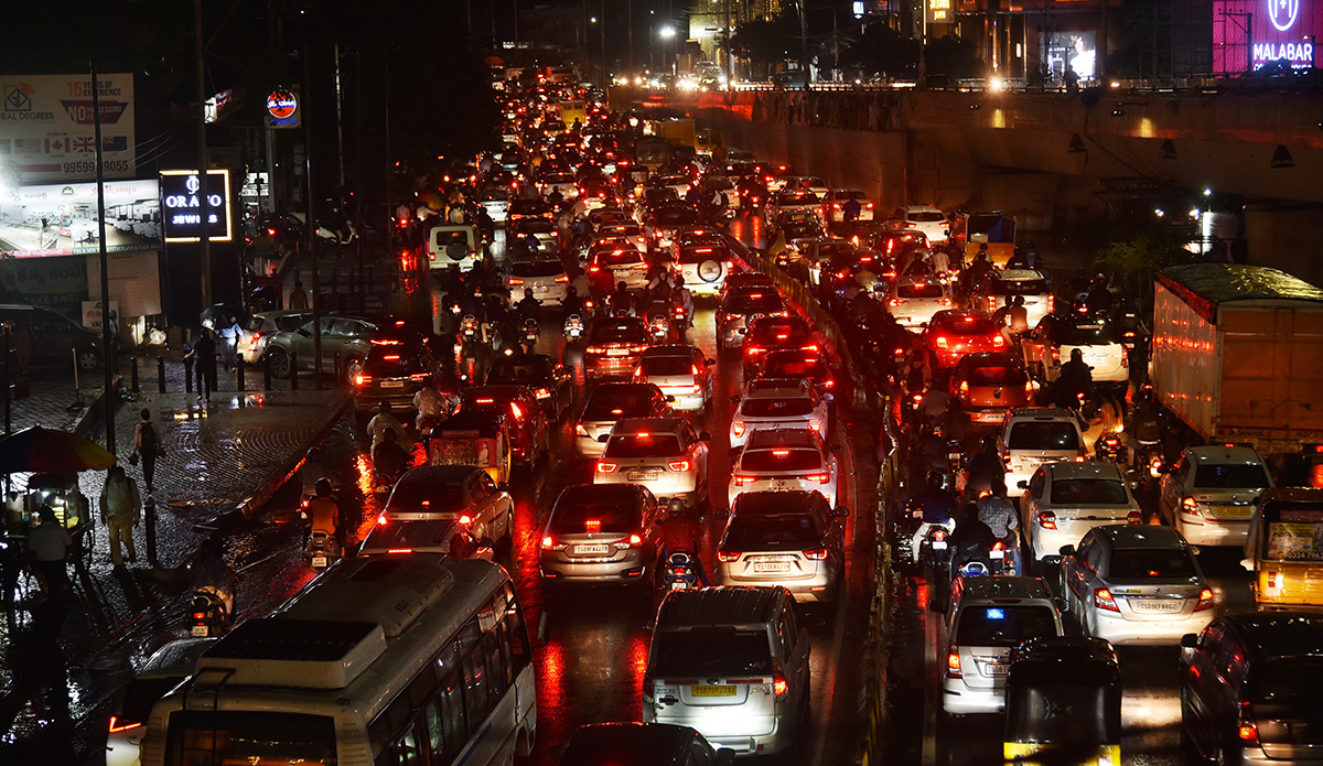 Heavy_20Traffic_20in_20Hyderabad-19.jpg 18