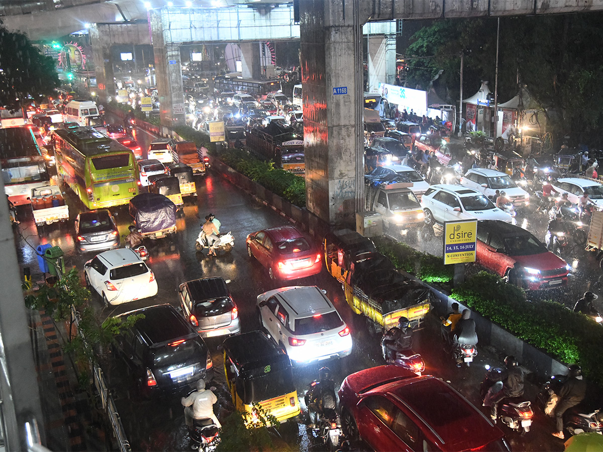 Heavy_20Traffic_20in_20Hyderabad-20.jpg 19