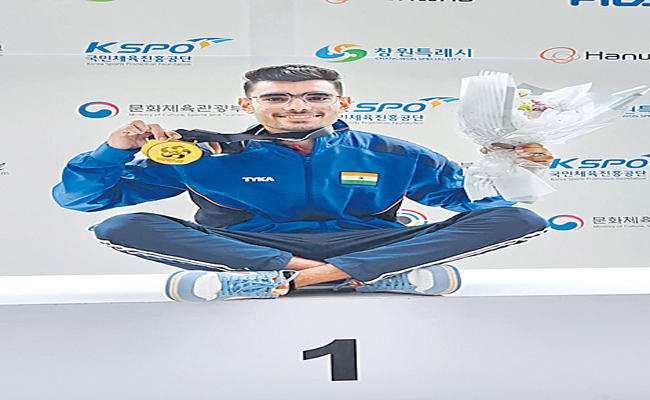 KAMALJEET-GOLD.jpg