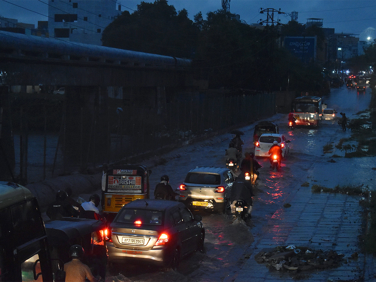 hyderabad_20rains_20update_20pics-10.jpg 9