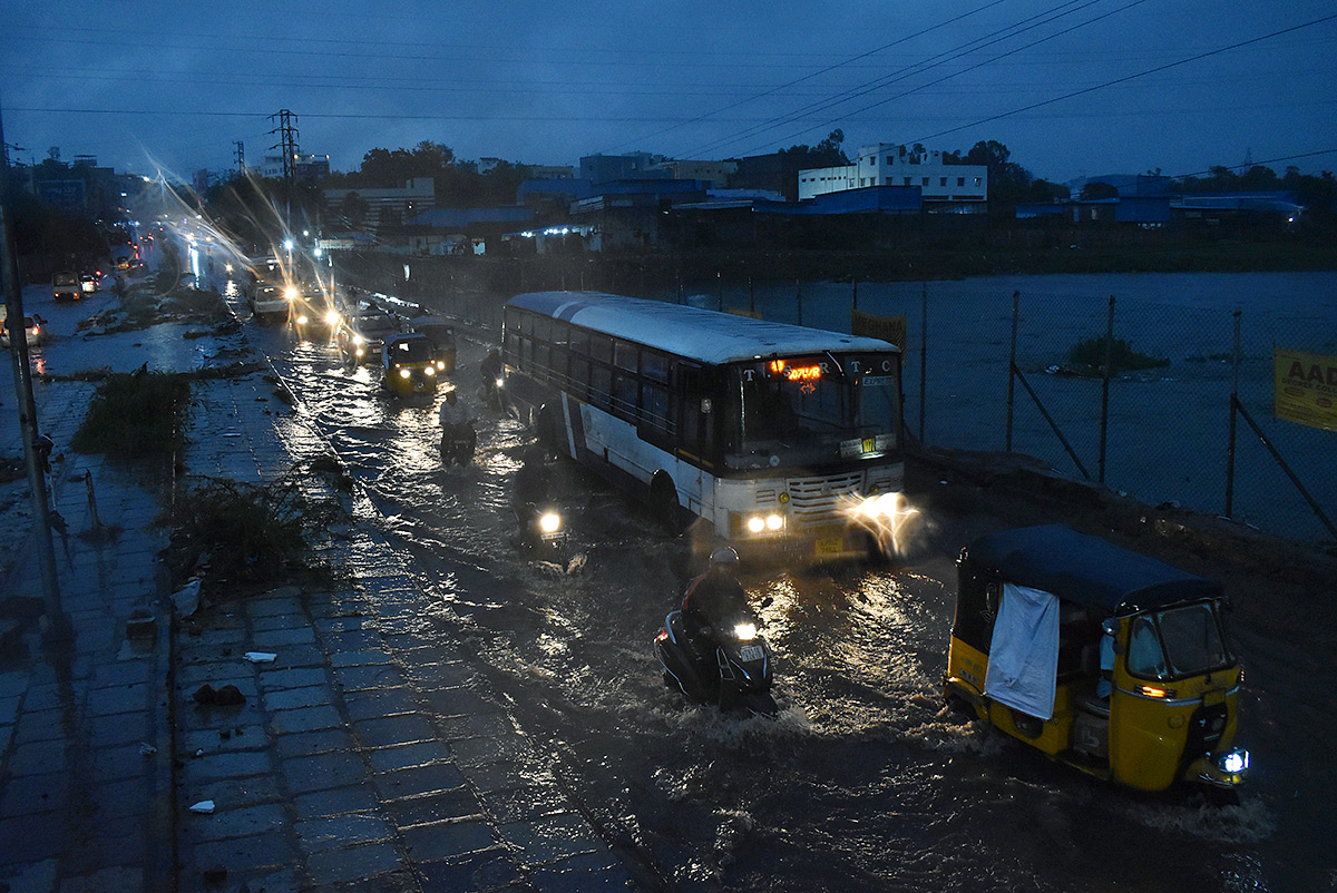 hyderabad_20rains_20update_20pics-22.jpg 20