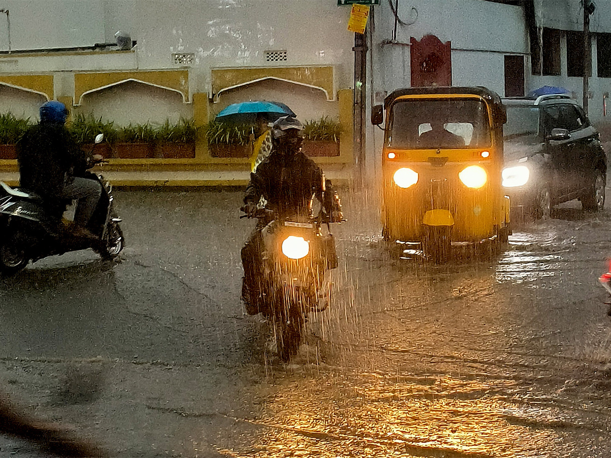 hyderabad_20rains_20update_20pics-24.jpg 22