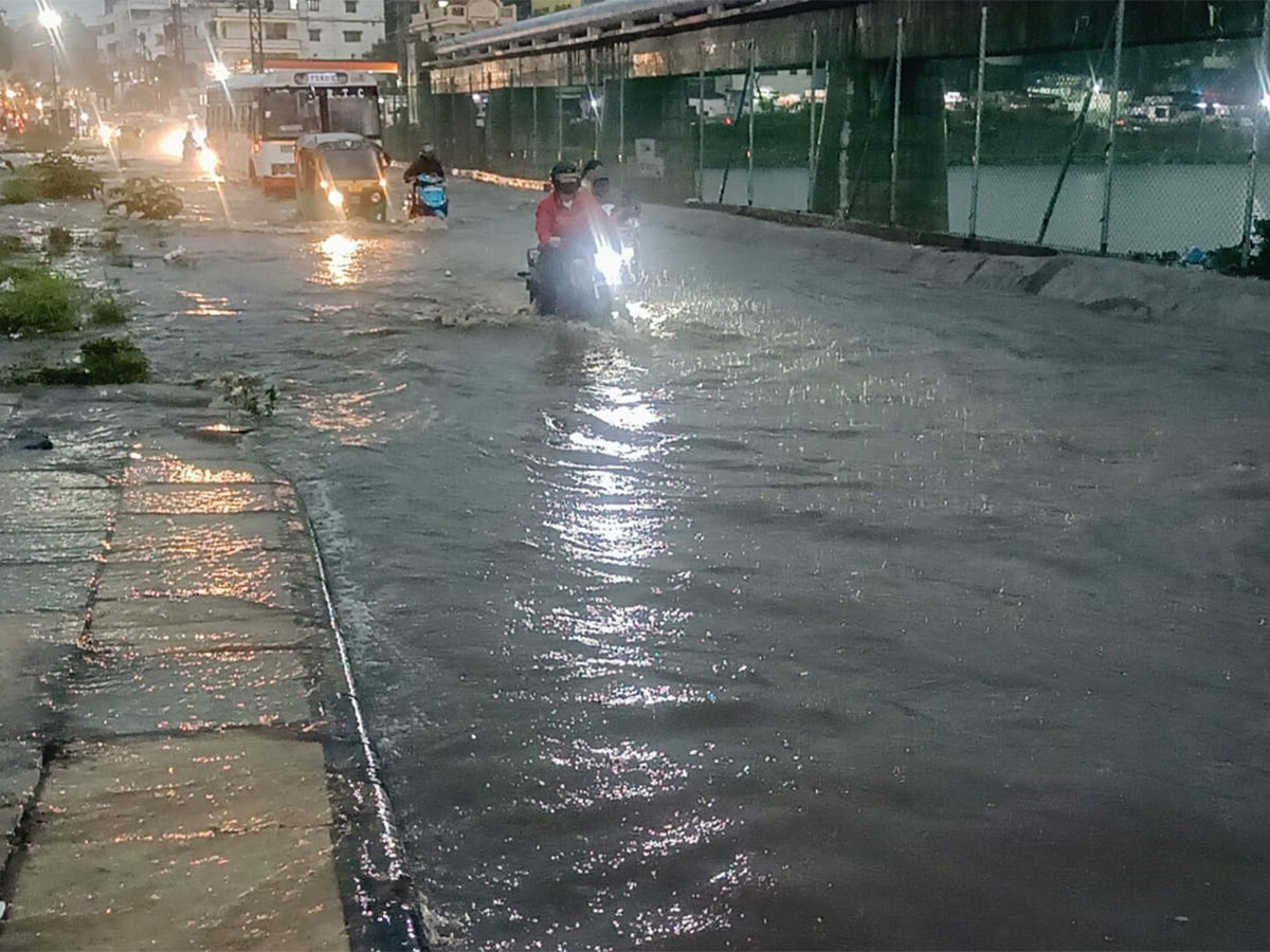hyderabad_20rains_20update_20pics-34.jpg 30