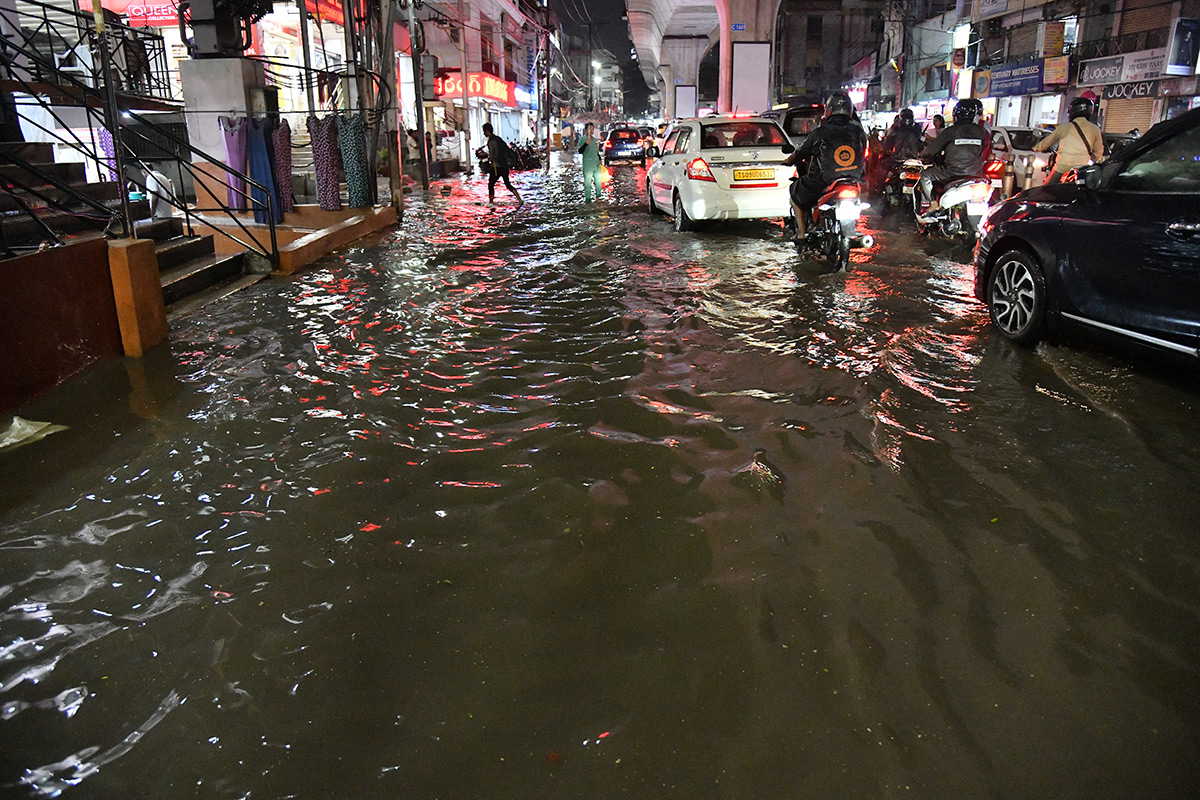hyderabad_20rains_20update_20pics-37.jpg 33
