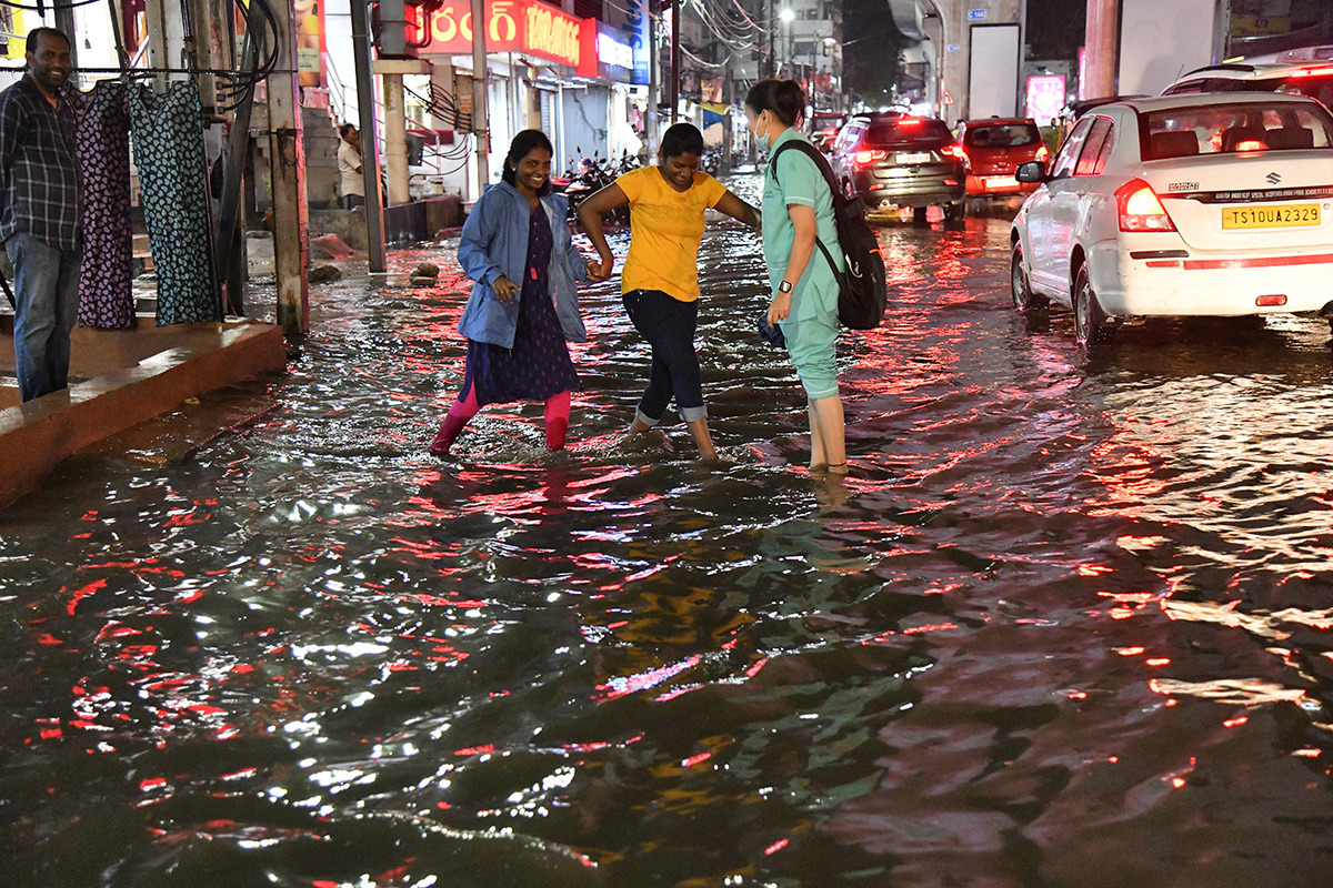 hyderabad_20rains_20update_20pics-44.jpg 38