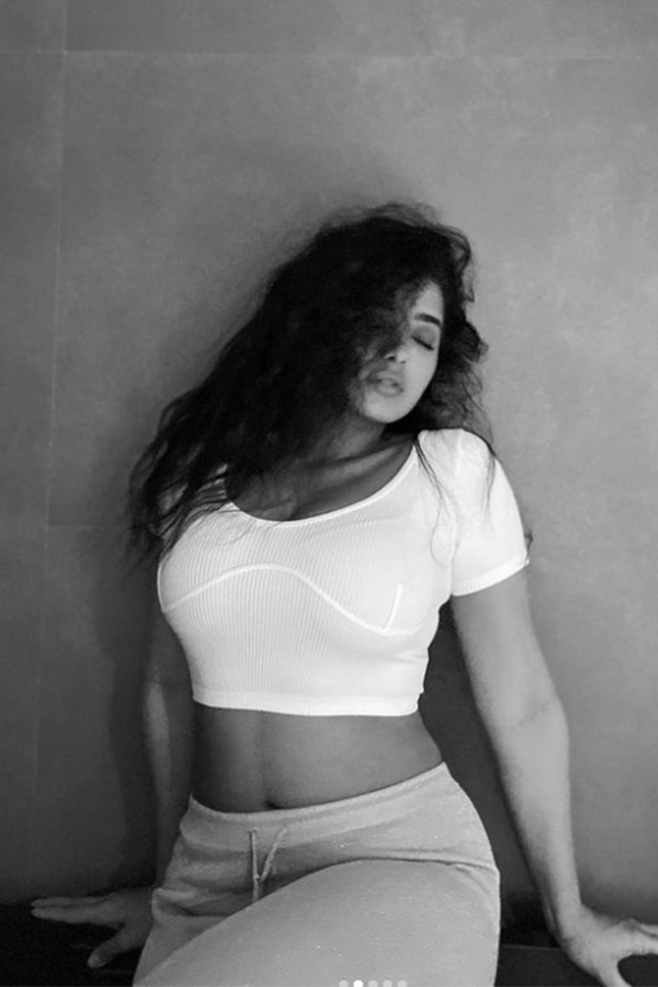 ketika-sharma-instagram.jpg 18