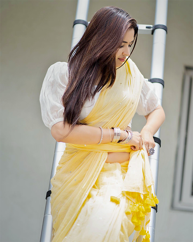 Actress_20Poojitha_20Ponnada_20Photos-13.jpg 12