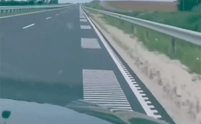 road-music.gif
