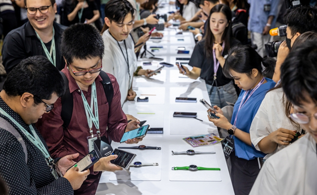 Galaxy-Unpacked-Event.jpg 13
