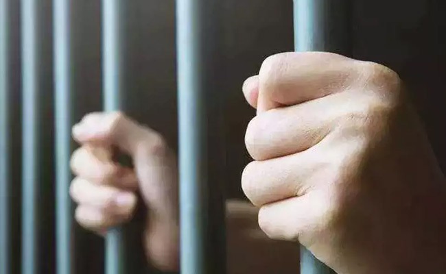 arrest_imgh.jpeg
