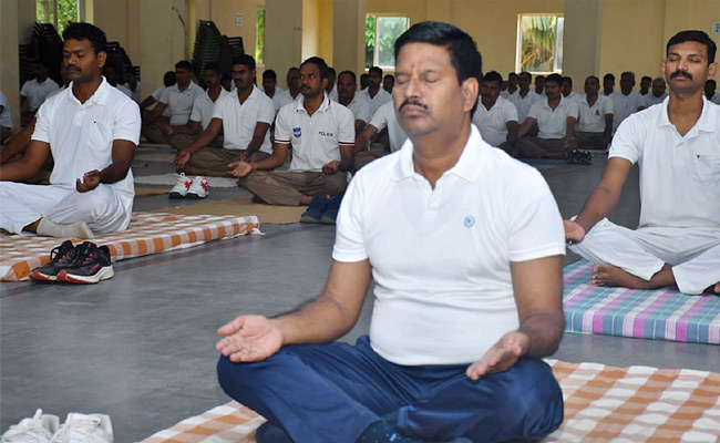 yoga1.jpg