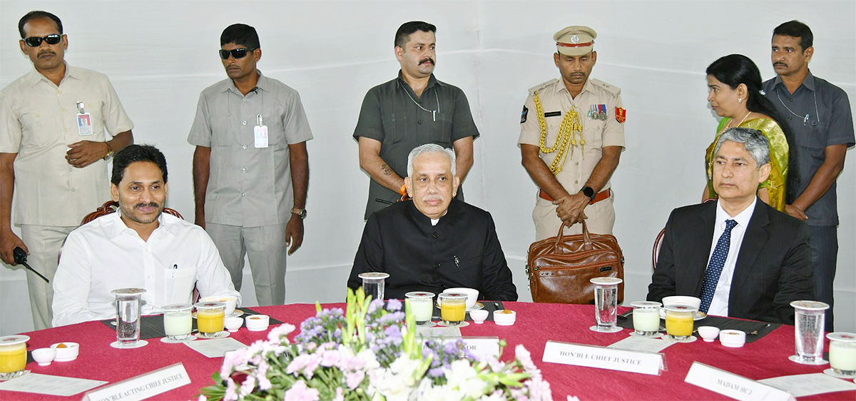 AP_20High_20Court_20CJ_20Justice_20Dhiraj_20Singh_20Thakur_20Oath_20Event_20Photos-13.jpg 13
