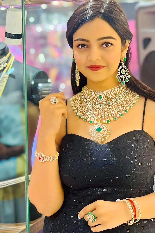 Nithya_20Shetty_20Latest_20Photos_17.jpg 18
